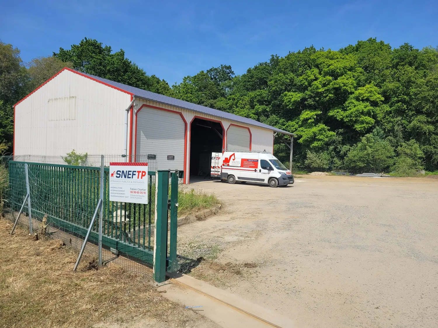 location d engin tp miniac morvan